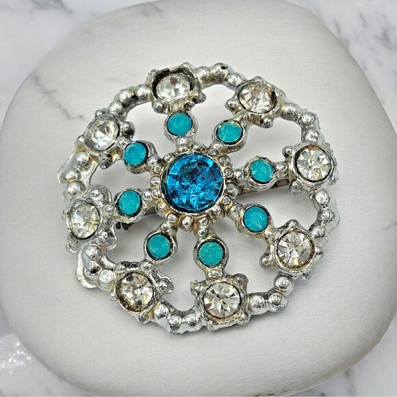 Ice Blue Brooch Vintage Round Jeweled Statement Open Circle  Estate Jewelry Pin - Picture 1 of 8